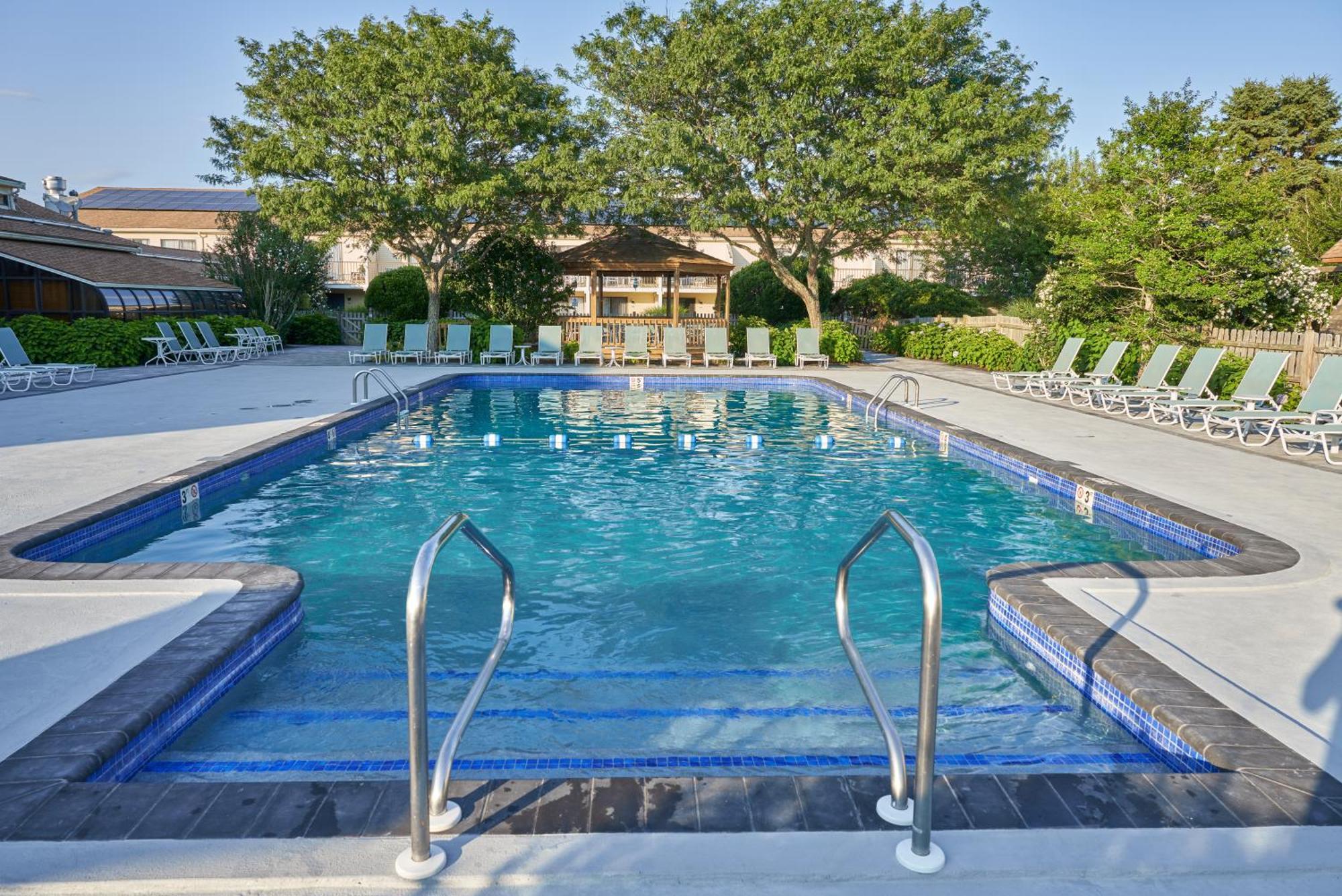Hotel Seasons Resort, Trademark Collection By Wyndham 2*