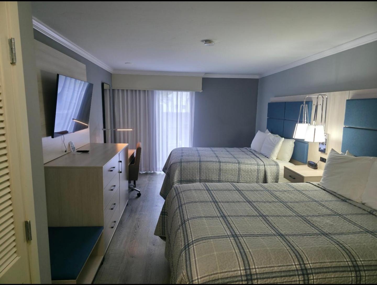 Seasons Resort, Trademark Collection By Wyndham Hotel