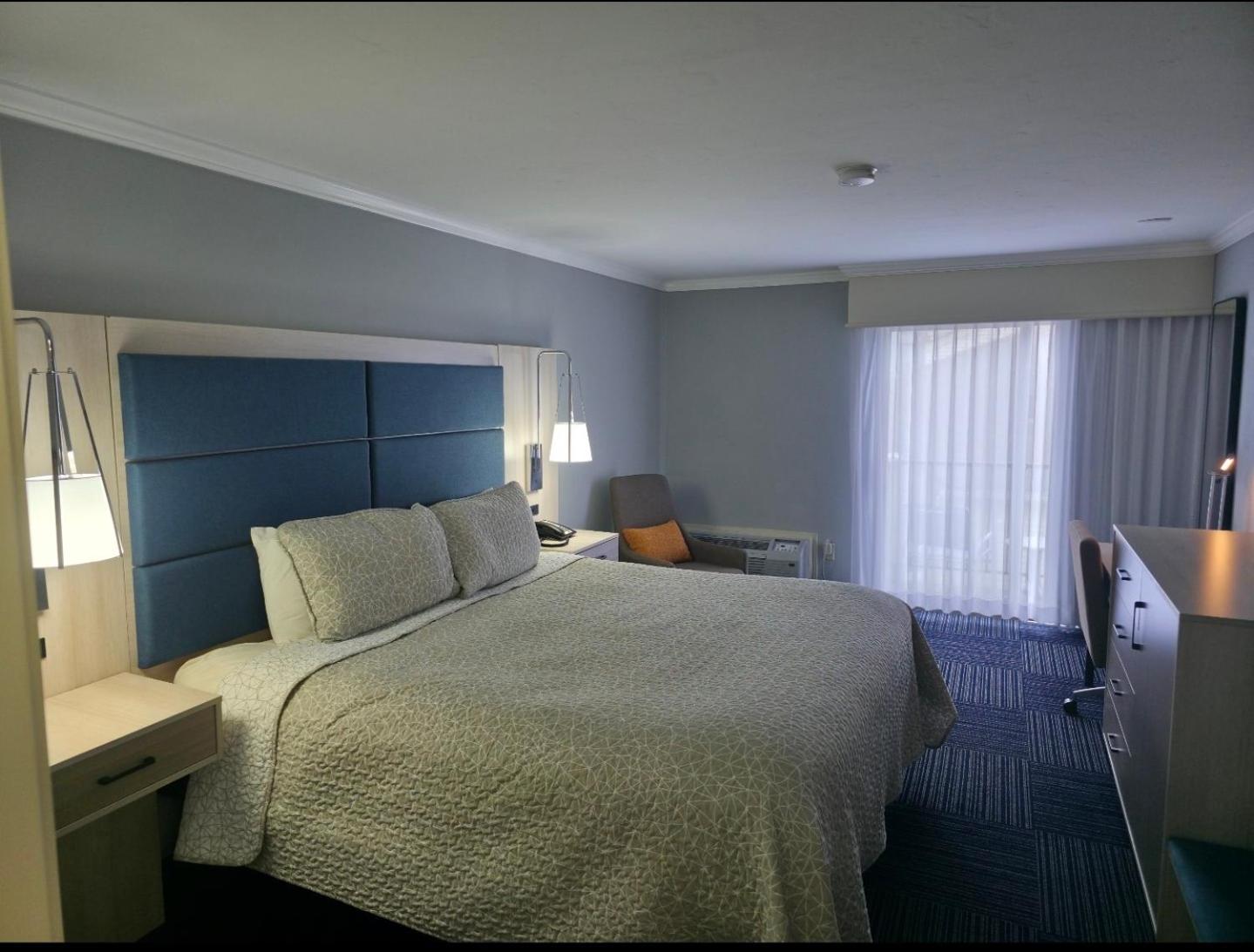 Seasons Resort, Trademark Collection By Wyndham 2*