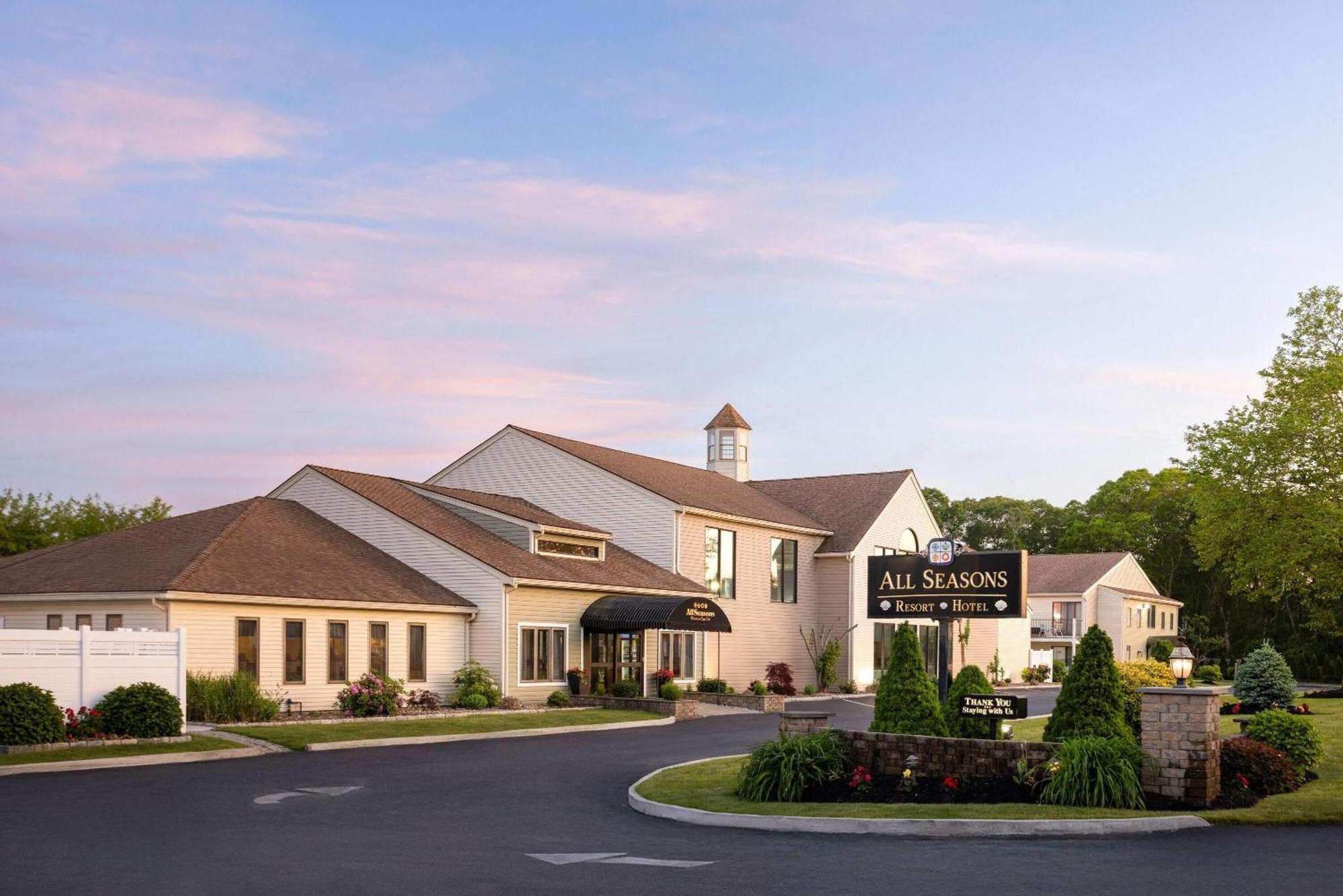 Hotel Seasons Resort, Trademark Collection By Wyndham South Yarmouth